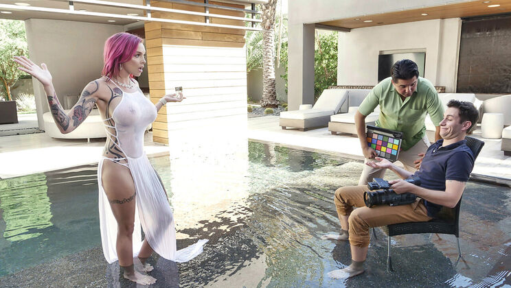 [MylfBoss] - MILF Anna Bell Peaks Gets Naughty - Anna Bell Peaks - Brad Knight