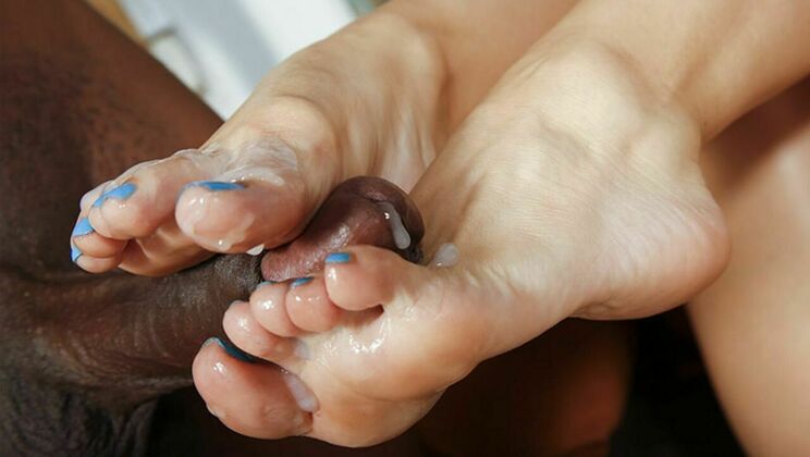 Rico Strong Fucks Cassidy Klein's Feet