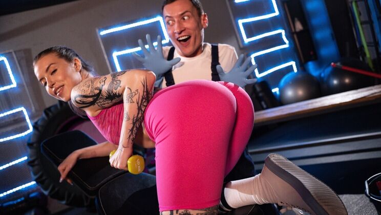 [FitnessRooms] - Gym Socks and Sex Toys Action - Charlie Dean - Eden Ivy