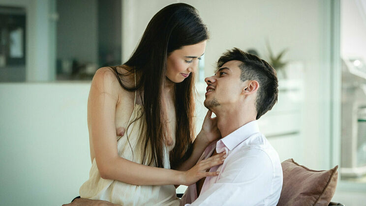 [SexArt] - Striptease and Kissing with Tommy