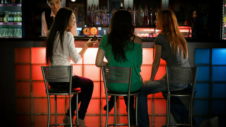 [SexArt] - Party Favors (2013) - Paula Shy - Daniel G