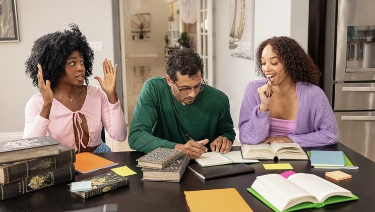 Sexy College Threesomes with Piercing