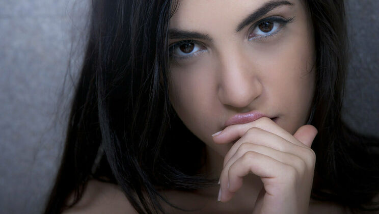 [SexArt] - Italian Beauty in Lingerie - Luna