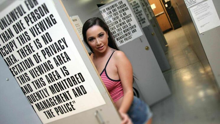 Hairy Pussy Brunette Karlee Grey Gets Rough