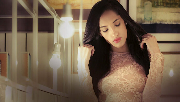 [SexArt] - Wet and Glowing: Chloe Amour (2015) - Chloe Amour