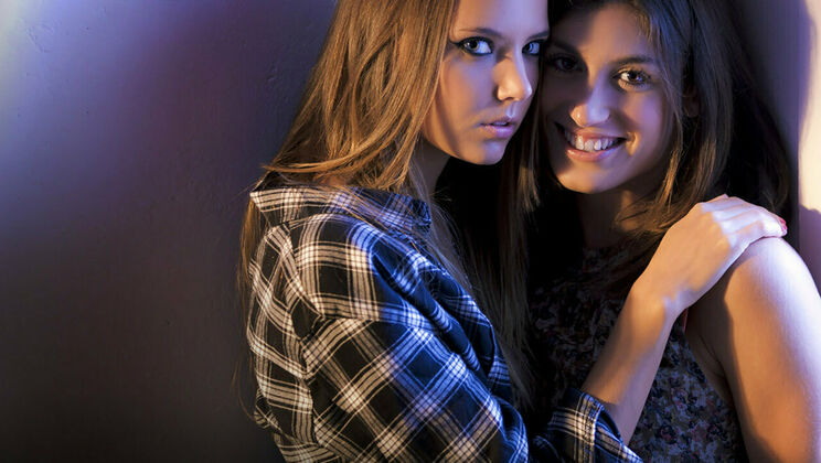 [SexArt] - Lesbian Fantasy: Close Up and Personal - Julia Roca - Mango A