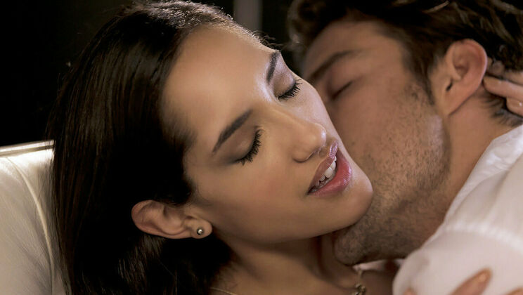 [SexArt] - Chloe Amour's Foot Fetish Tease - Chloe Amour - Jay Smooth