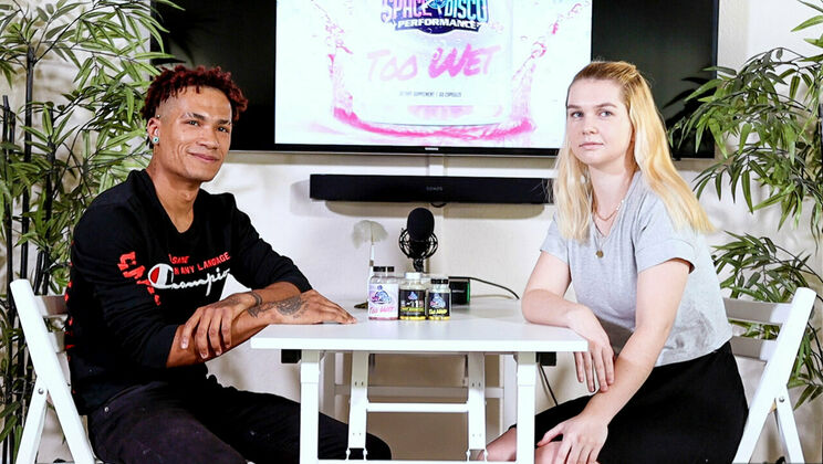 [HotGuysFuck] - Big Cock Martavis Ray Interviews Layla Quinn