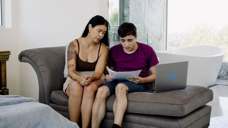 [RealityJunkies] - Free Use Families - Stepmom Gets Fucked - Ricky Spanish - Dana Vespoli