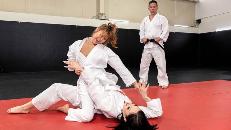 [Brazzers] - Mick Blue's Dojo Facial Frenzy - Mick Blue - Jazmin Luv - Mina Luxx