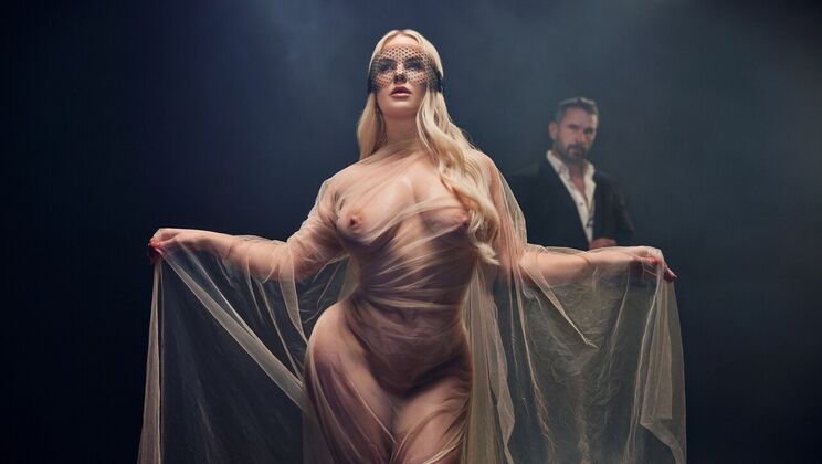 [Deeper] - Manuel Ferrara Gives Vic Marie a Deepthroat Blowjob - Manuel Ferrara - Vic Marie