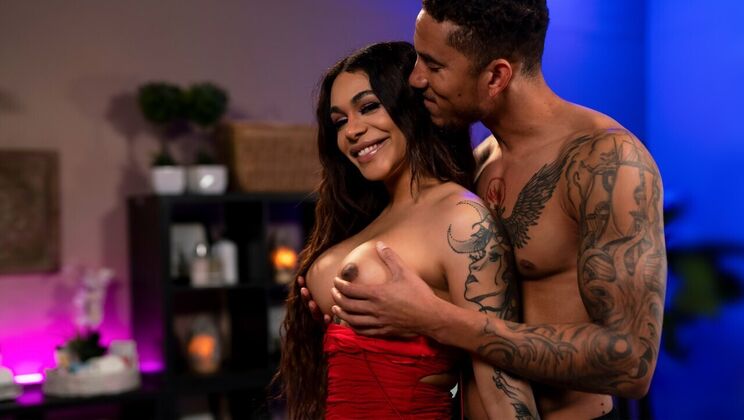 [TransSensual] - Eva Maxim’s Athletic Body Takes a Pounding in Cowgirl - Eva Maxim - Axel Greene