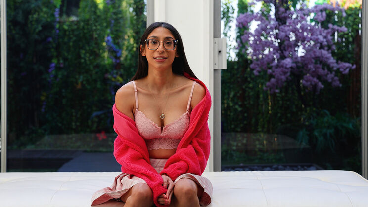 [NetGirl] - Missionary Style with Mila - Sona - Mila