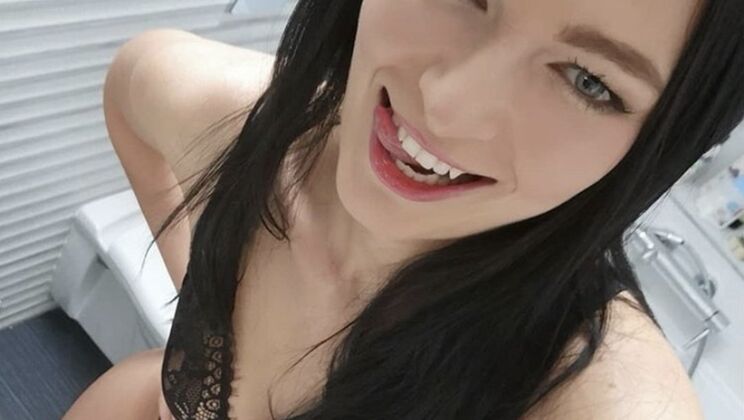 [POVDreams] - Leanne Lace's Natural Tits Bounce in Cowgirl - Leanne Lace - Marcello Bravo