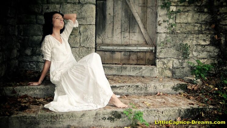 [CapriceDivas] - Sapphira Masturbating with Fingering - Sapphira