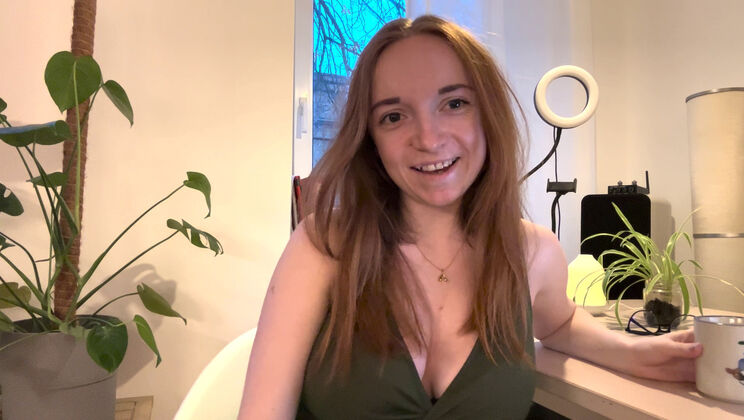 Magena & Agave - Cat's favorite lesbian scene