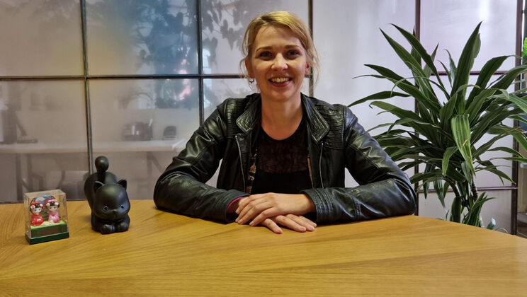 [Ersties] - Sexy Mona and Lindsey in Action - Lindsey (Ersties) - Mona (Ersties)