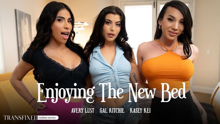 [Transfixed] - Kissing Leads to Hardcore Fingering & Fucking - Kasey Kei - Gal Ritchie - Avery Lust