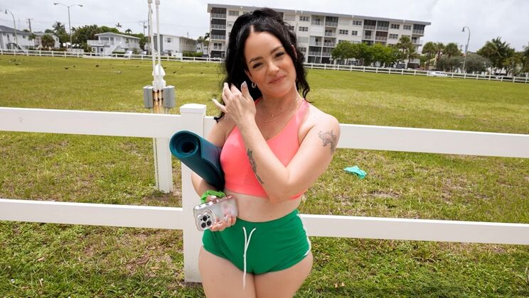 [BangBus] - Big Ass Girl Getting Freaky - Rocket Powers