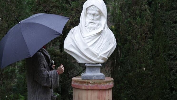 [PornWorld] - Natural Tits Julia Roca and Her Hairy Pussy Play in the Park - Julia Roca - Miguel Zayas