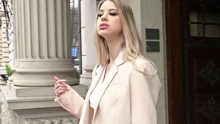 Sladyen Skaya’s DP Threesome: Reverse Cowgirl and Cum Facial