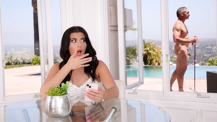 Gal Ritchie Takes a Cumshot from Charles!