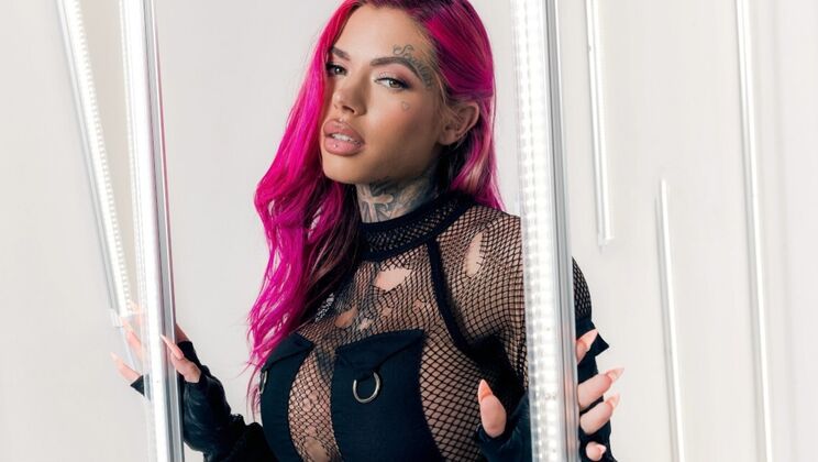 [DigitalPlayground] - Locked Up Scene: All Sex, Cumshot on Enhanced Body - Mazee - Chantal Danielle