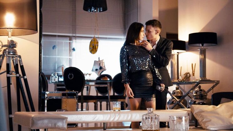 [Brazzers] - Short Hair Babe Liya Silver Sucks and Fucks - Charlie Dean - Liya Silver