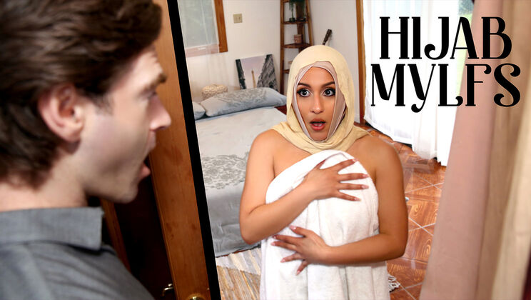 MILF swallows cum after deepthroat for Jack Vegas